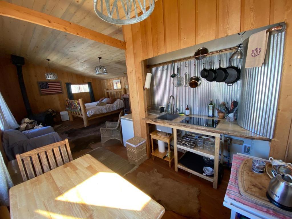 Aubin Sky Lodging At The Yl Ranch Savery ภายนอก รูปภาพ