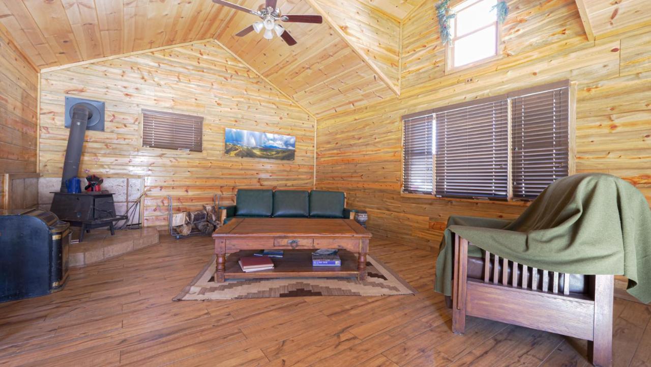 Aubin Sky Lodging At The Yl Ranch Savery ภายนอก รูปภาพ